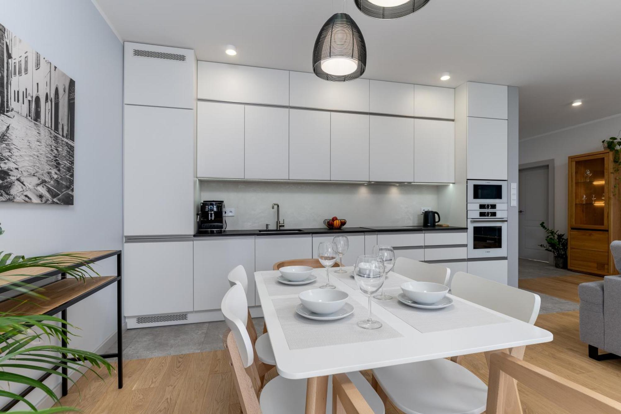 Br12 Premium Apartments , Garaz Bielsko-Biala Exterior foto